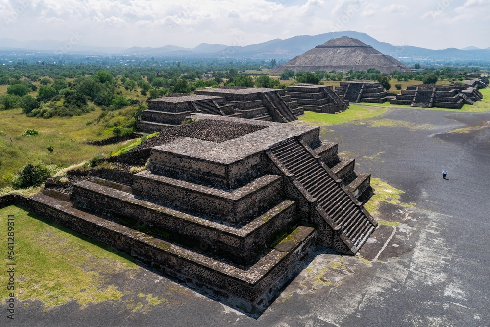 太阳金字塔，墨西哥特奥蒂瓦坎最大的建筑。