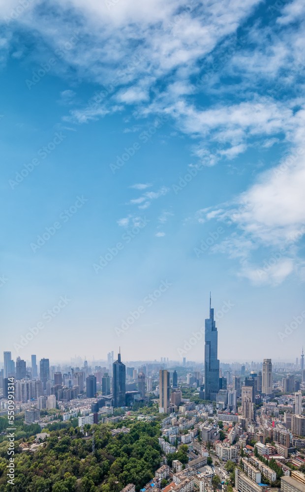 中国南京现代建筑景观天际线航拍图