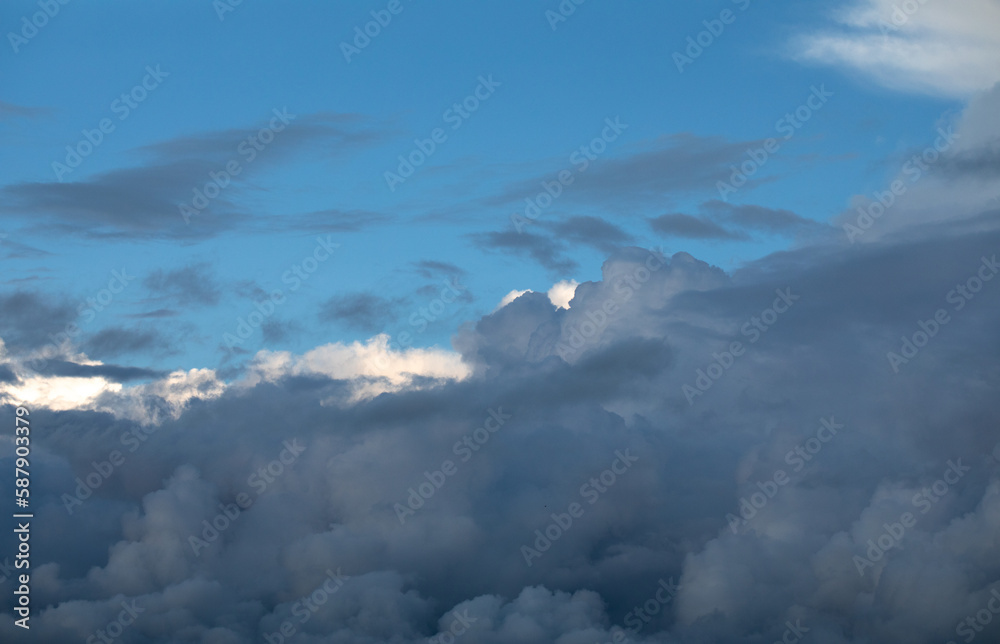 Natures Canvas: Beautiful Summer Clouds textere background