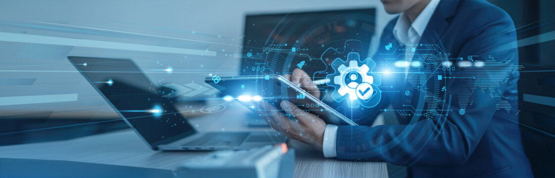 企业责任，透明运营 商人使用带有增长分析数据的标签，涉及问责、全球联系、合规跟踪、治理体系、道德实践