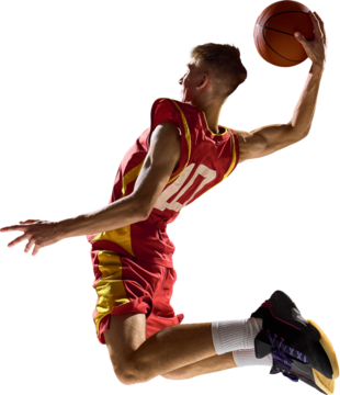 篮球运动员在空中扭转身体准备扣篮，背景透明。体现纪律、平衡、决心，捕捉力量、能量与掌控力的概念。