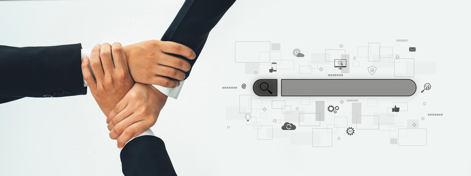 两只商业之手相握，象征着合作，背景中有搜索栏和数字图标，代表现代行业中的团队合作与创新。