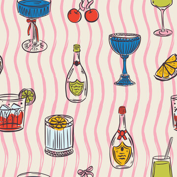 异想天开的手绘饮品、鸡尾酒无缝图案，时尚的奇趣风格。非常适合用于古怪的意大利婚礼、假日、海报卡片、晚餐和酒吧菜单、织物、包装纸的背景。