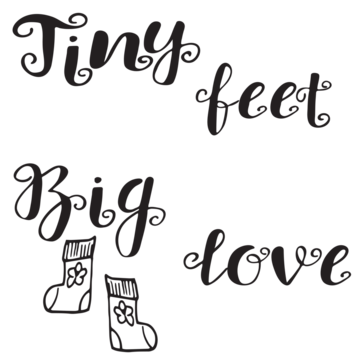 可爱的手绘字体“小脚 大爱”，采用优雅黑色现代书法风格。非常适合用于婴儿房墙面装饰、宝宝派对邀请函、新生儿公告、贺卡以及T恤设计。